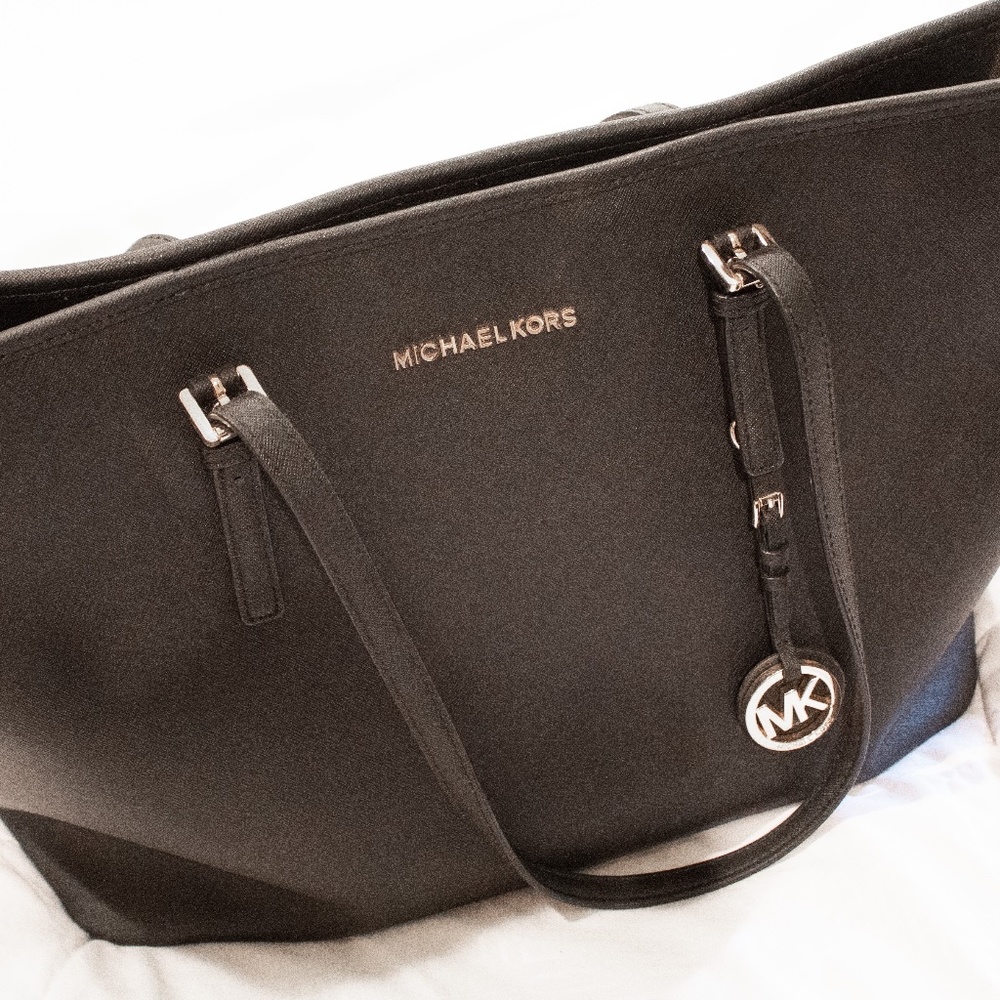 Michael Kors Jet Set Travel - Multi-Function Tote